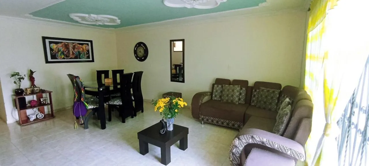 Habitación en casa particular ¡Habitación privada con baño! Cali Colombia
